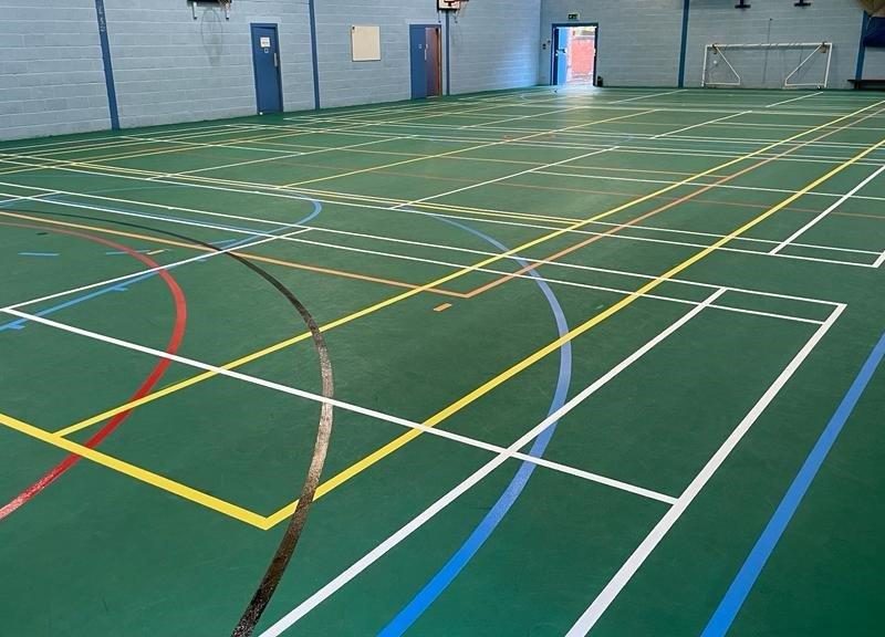 deep cleaning their SSUK Uni-Turf floor, followed by new line markings, helping to bring the floor back to life.
